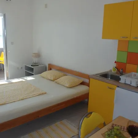 Nena Апартаменты *