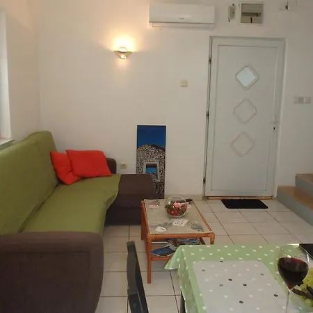 Nena Apartman