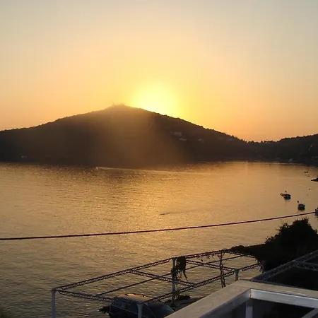 Nena Апартаменты *