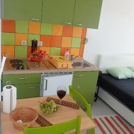 Апартаменты Nena *