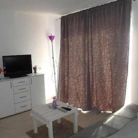 Apartment Nena *