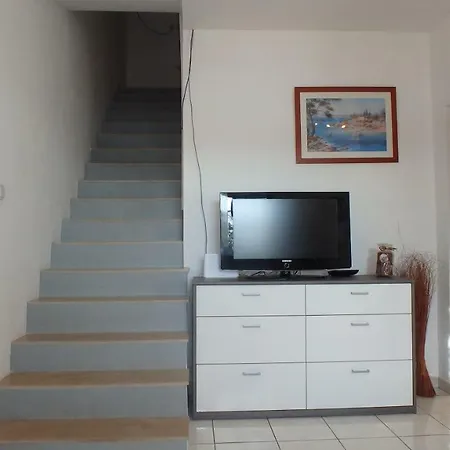 Nena Apartment *